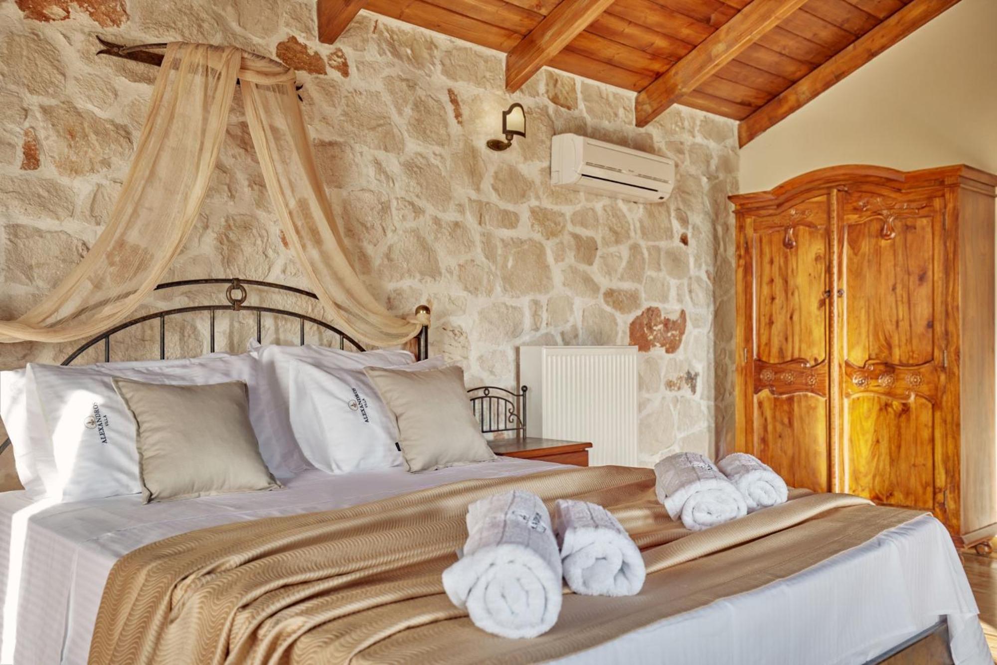 Alexandros Stone Villa *
