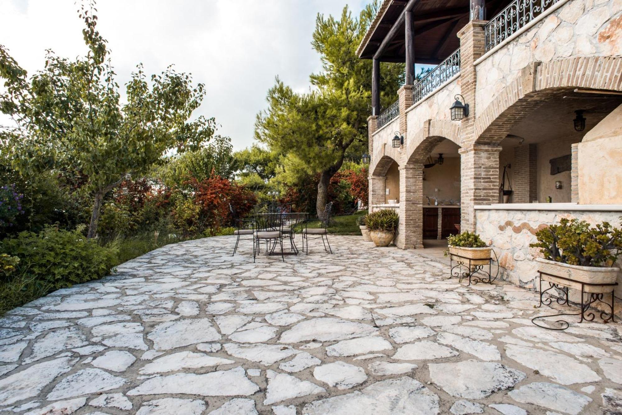 Alexandros Stone Villa *